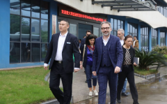熱烈歡迎意大利圭迪佐洛市市長(zhǎng)一行蒞臨我司參觀！