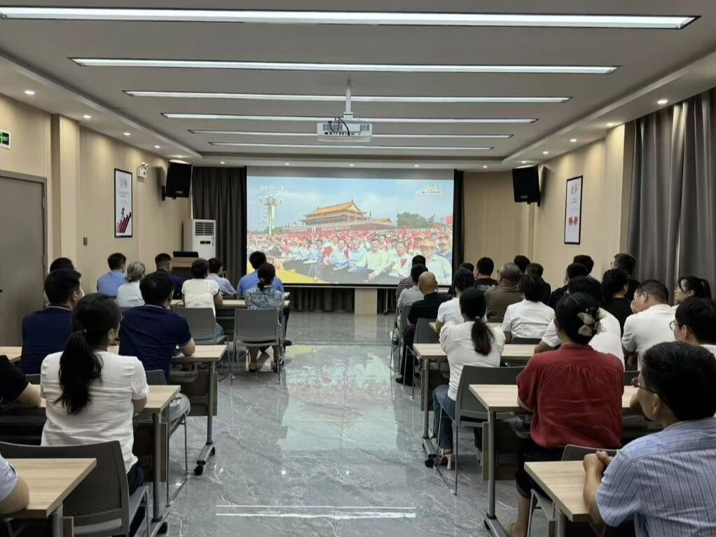 銘記歷史，開創(chuàng)未來——新余銀龍水務(wù)設(shè)備有限公司組織員工觀
